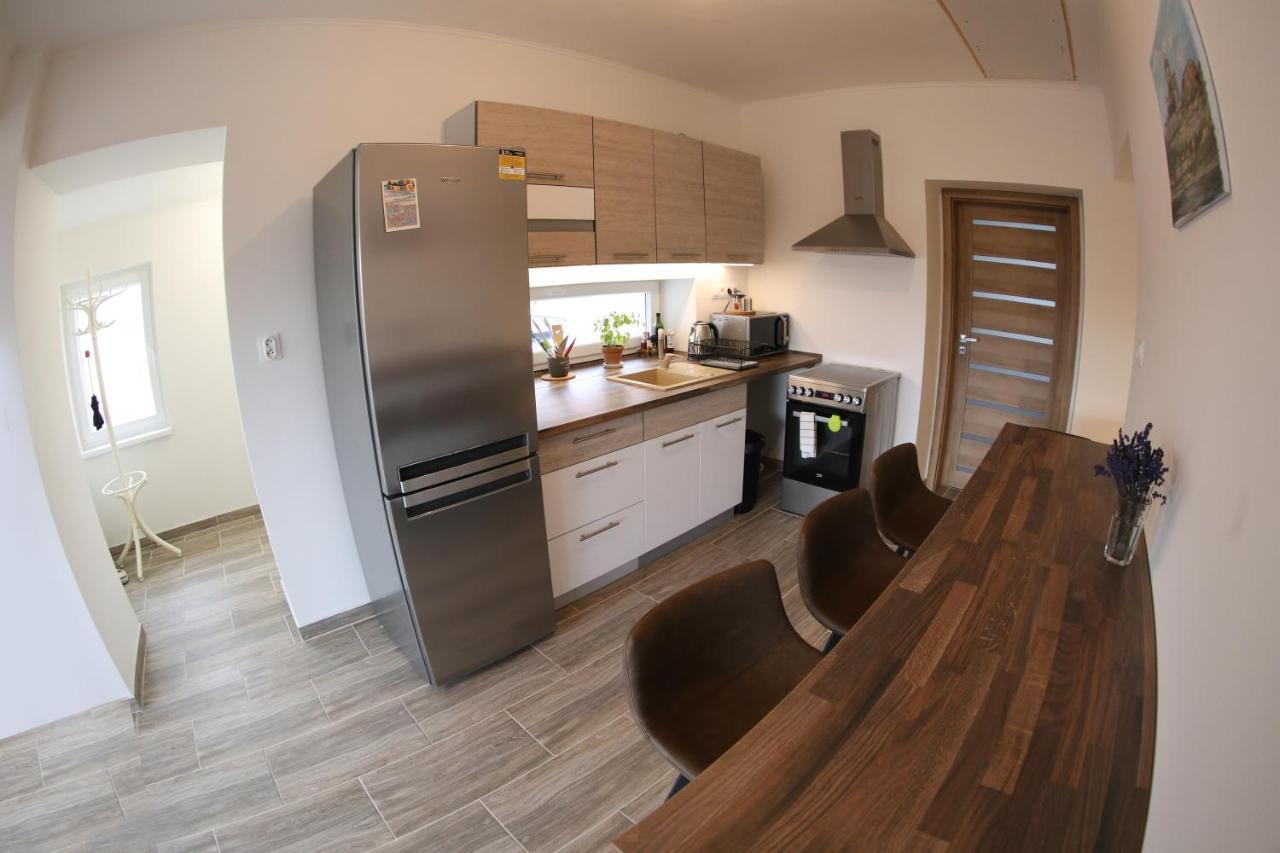 Villa Dom Marhula Štúrovo Esterno foto